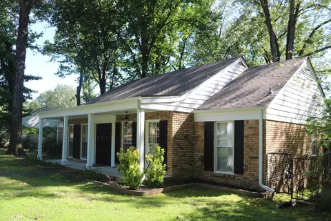 6233 Quince Rd, Memphis, TN 38119