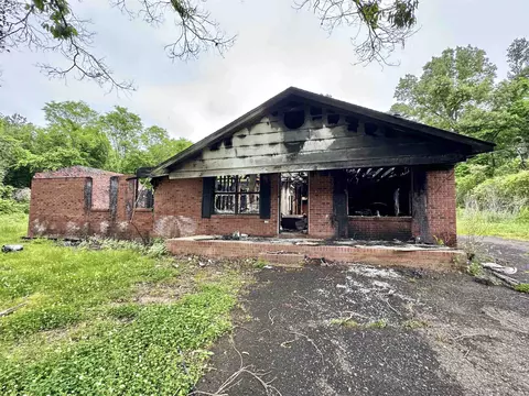 3950 Newcastle Dr, Bolivar, TN 38008