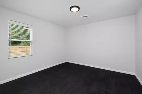 Bedroom - 1117 Murphy Ave, Covington, TN 38019 photo 7 of 7
