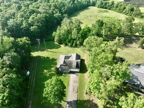 57 Cooper Cv, Selmer, TN 38375