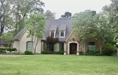 4870 Gwynne Rd, Memphis, TN 38117