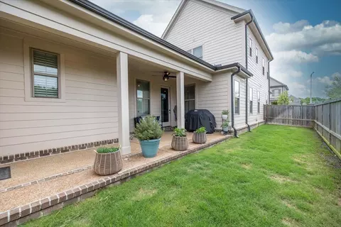 Exterior - 527 Armel Dr, Collierville, TN 38017 photo 2 of 4