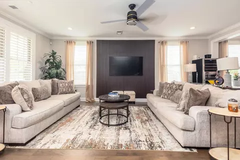 Living - 527 Armel Dr, Collierville, TN 38017 photo 2 of 3