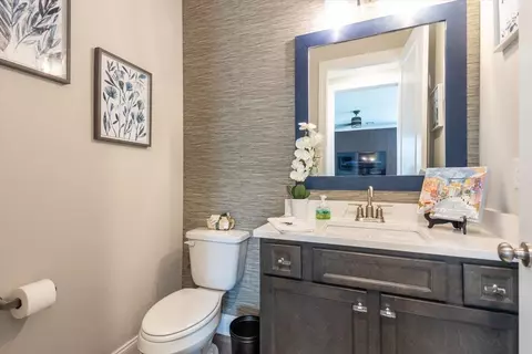 Bath - 527 Armel Dr, Collierville, TN 38017 photo 1 of 4