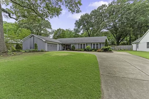 1675 E Churchill Dwns, Germantown, TN 38138