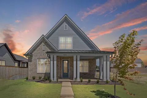 10246 Louanne Dr, Collierville, TN 38017