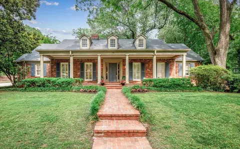 736 Valleybrook Dr, Memphis, TN 38120
