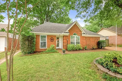 5900 Pecan Trce, Memphis, TN 38135
