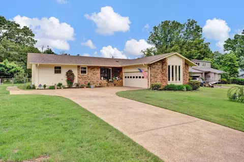 1823 Kimbrough Dr, Covington, TN 38019