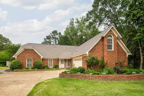 9234 Fletcher Trace Pkwy, Lakeland, TN 38002