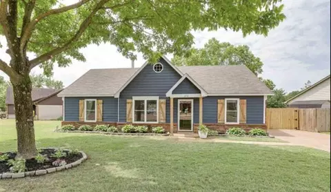 3731 Sunrise Ridge Dr, Bartlett, TN 38135