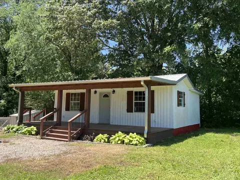 2323 Finger Leapwood Rd, Finger, TN 38334