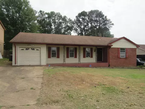 4424 Deerland St, Memphis, TN 38109