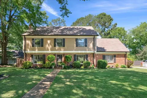 1075 Fredericksburg Cv, Collierville, TN 38017