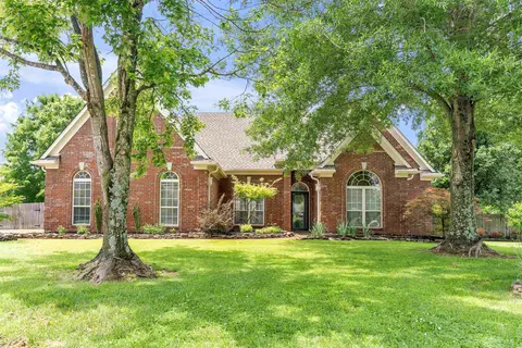 60 Blackhill Cv, Oakland, TN 38060