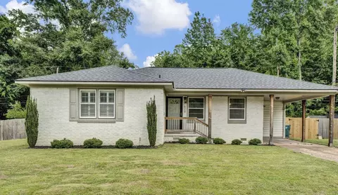 624 N Oak Grove Rd N, Memphis, TN 38120