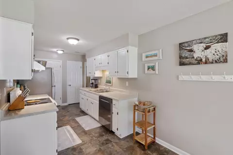 Kitchen - 6975 Daneman Dr, Memphis, TN 38133 photo 1 of 2