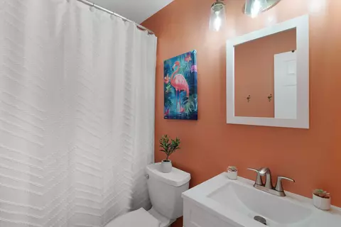 Bath - 6975 Daneman Dr, Memphis, TN 38133 photo 1 of 2