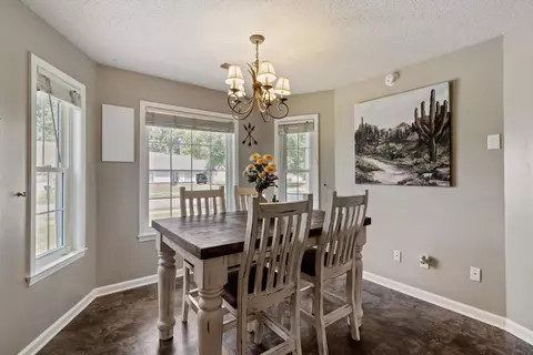 Dining - 6975 Daneman Dr, Memphis, TN 38133 photo 2 of 2