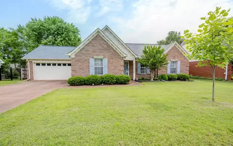 1442 Howling Dr, Collierville, TN 38017