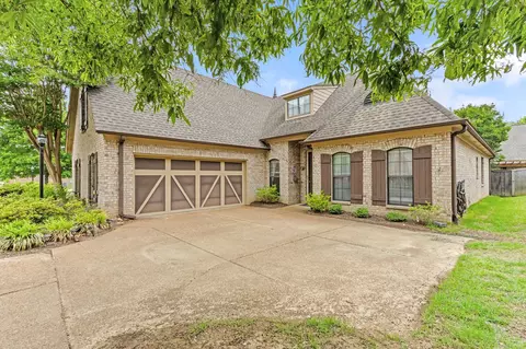 3190 Sea Ray Ln, Lakeland, TN 38002