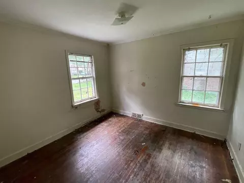 Bedroom - 1727 Osborn Dr, Memphis, TN 38127 photo 1 of 3