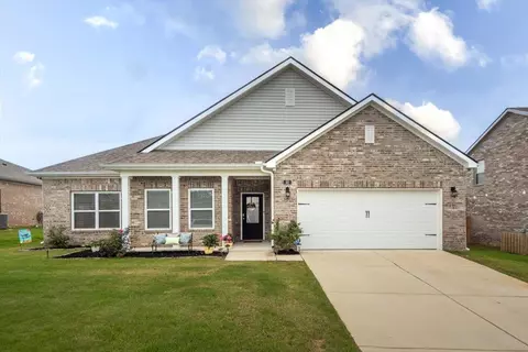 52 Twin Lakes Dr, Byhalia, MS 38611
