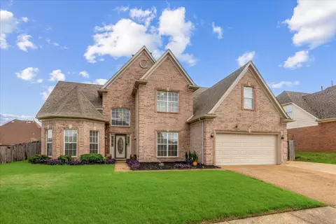 7294 Pinnacle Oaks Dr, Memphis, TN 38125