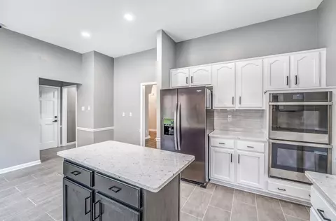 Kitchen - 6353 Thistle Point Cv, Bartlett, TN 38135 photo 3 of 5
