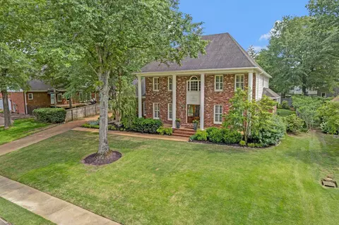 245 N Revell Pointe Dr N, Collierville, TN 38017