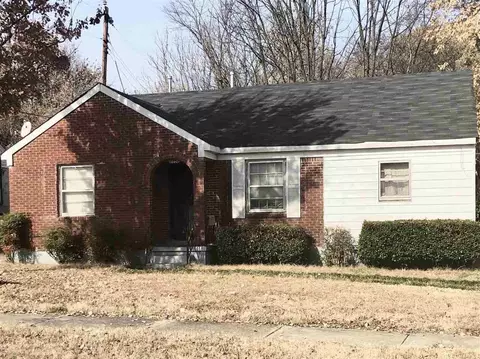 2252 Devoy St, Memphis, TN 38108 photo 1
