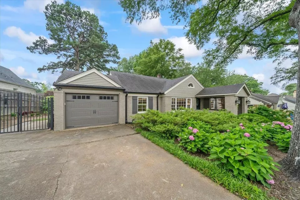 Exterior - 5283 Cole Rd, Memphis, TN 38120 photo 4 of 14