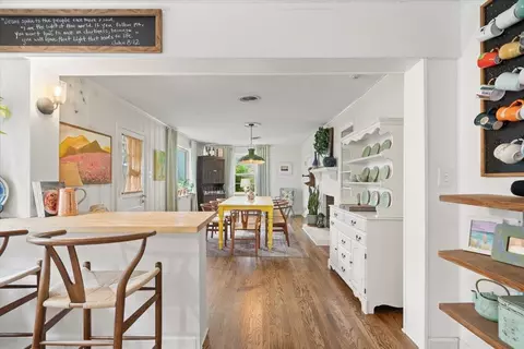 Dining - 5283 Cole Rd, Memphis, TN 38120 photo 1 of 4