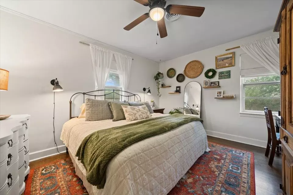 Bedroom - 5283 Cole Rd, Memphis, TN 38120 photo 3 of 3