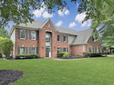10400 Page Manor Cv, Collierville, TN 38017
