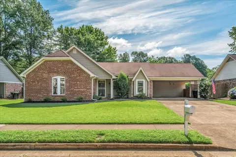 3028 Barrycrest Dr, Bartlett, TN 38134