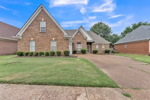 9224 Loganberry Ln, Cordova, TN 38016