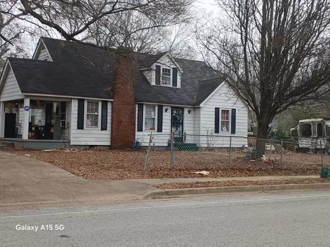 1870 James St, Memphis, TN 38127