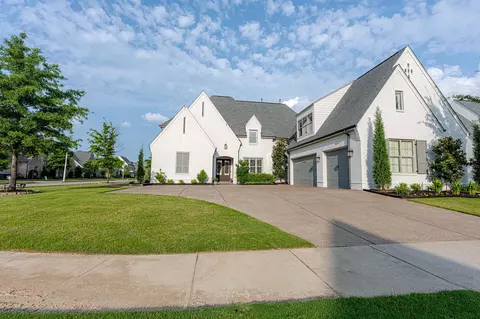 4712 Magnolia Park Cir W, Collierville, TN 38017