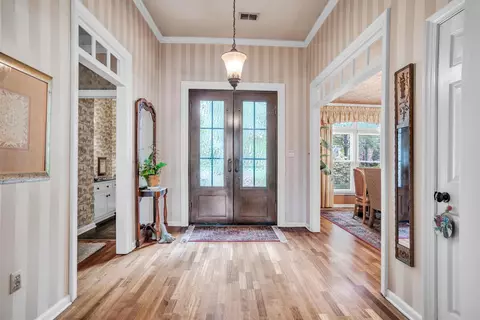 9632 Doe Meadow Dr, Germantown, TN 38139