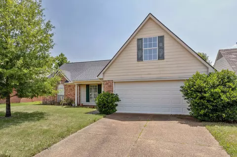 10310 Cottage Oaks Dr, Memphis, TN 38016