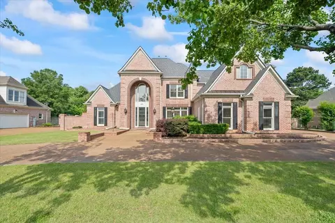 1821 Groveway Dr, Germantown, TN 38139