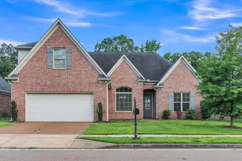 7909 Country Lake Dr, Bartlett, TN 38133