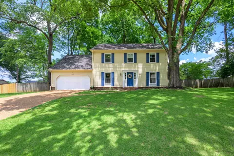 7928 Falling Leaf Cv, Germantown, TN 38138