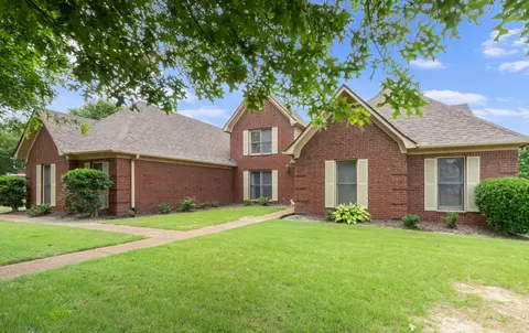 3871 Leeward Slopes Cv, Lakeland, TN 38002