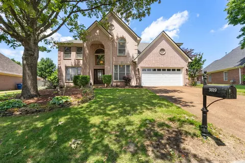 3819 Lighthouse Ln, Lakeland, TN 38002