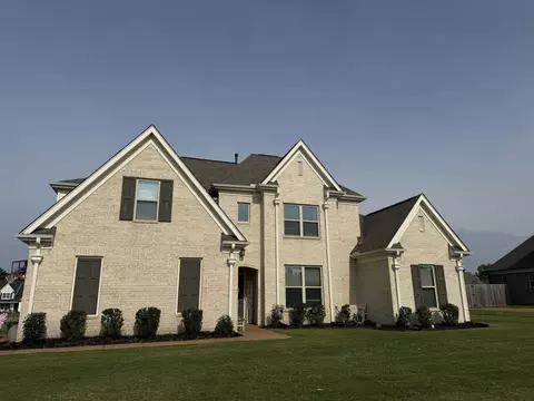 260 Country Brook Dr, Oakland, TN 38060