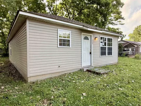 229 4th Ave, Dyersburg, TN 38024