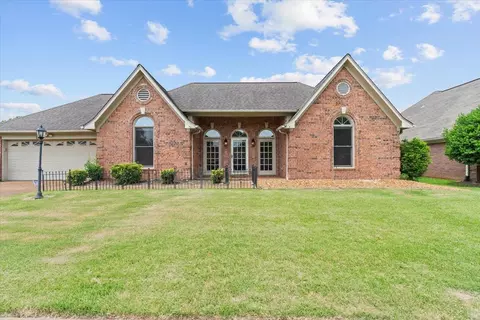 1169 Sugar Ln, Collierville, TN 38017