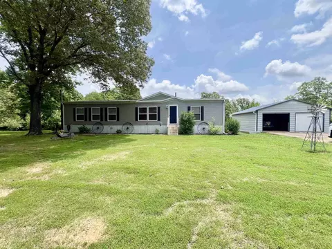 2045 Hardin Graveyard Rd, Adamsville, TN 38310
